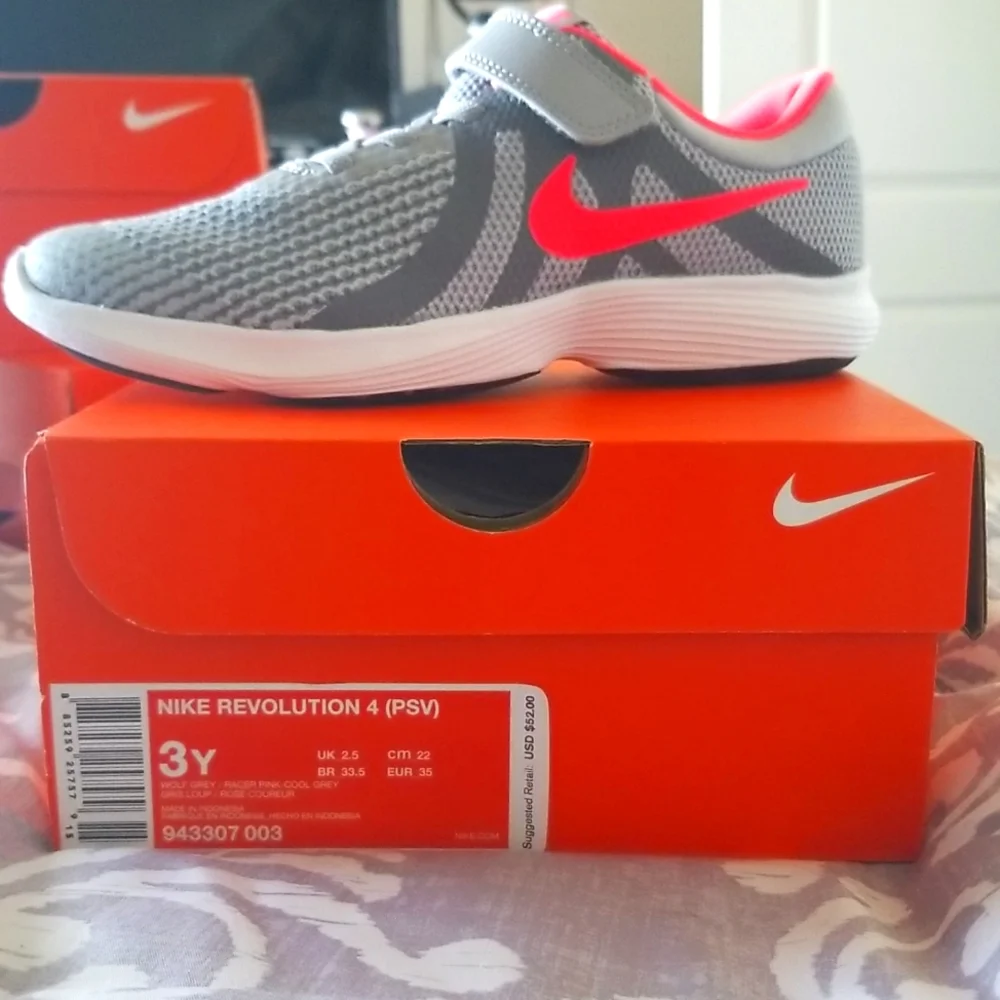 Nike Kids Gray and Hot Pink Mesh Sneaker